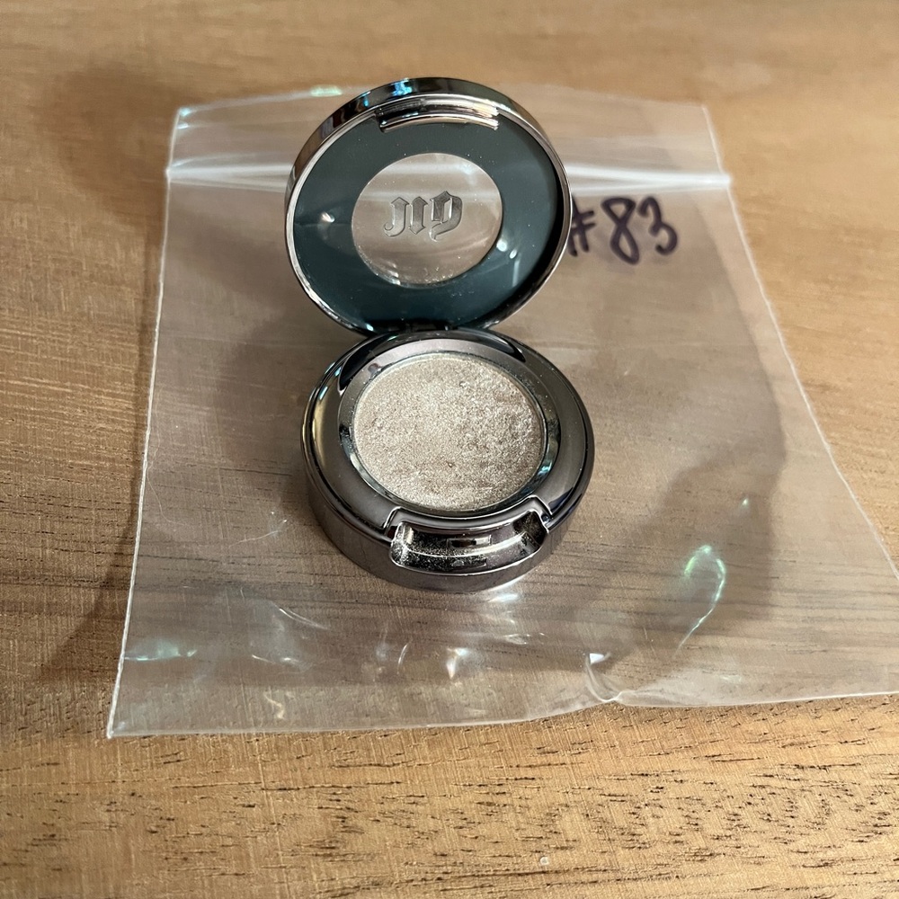 Urban Decay eyeshadow in Verve Shimmery